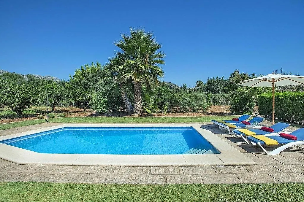 Villa Almedra Boi Pollença Espanha